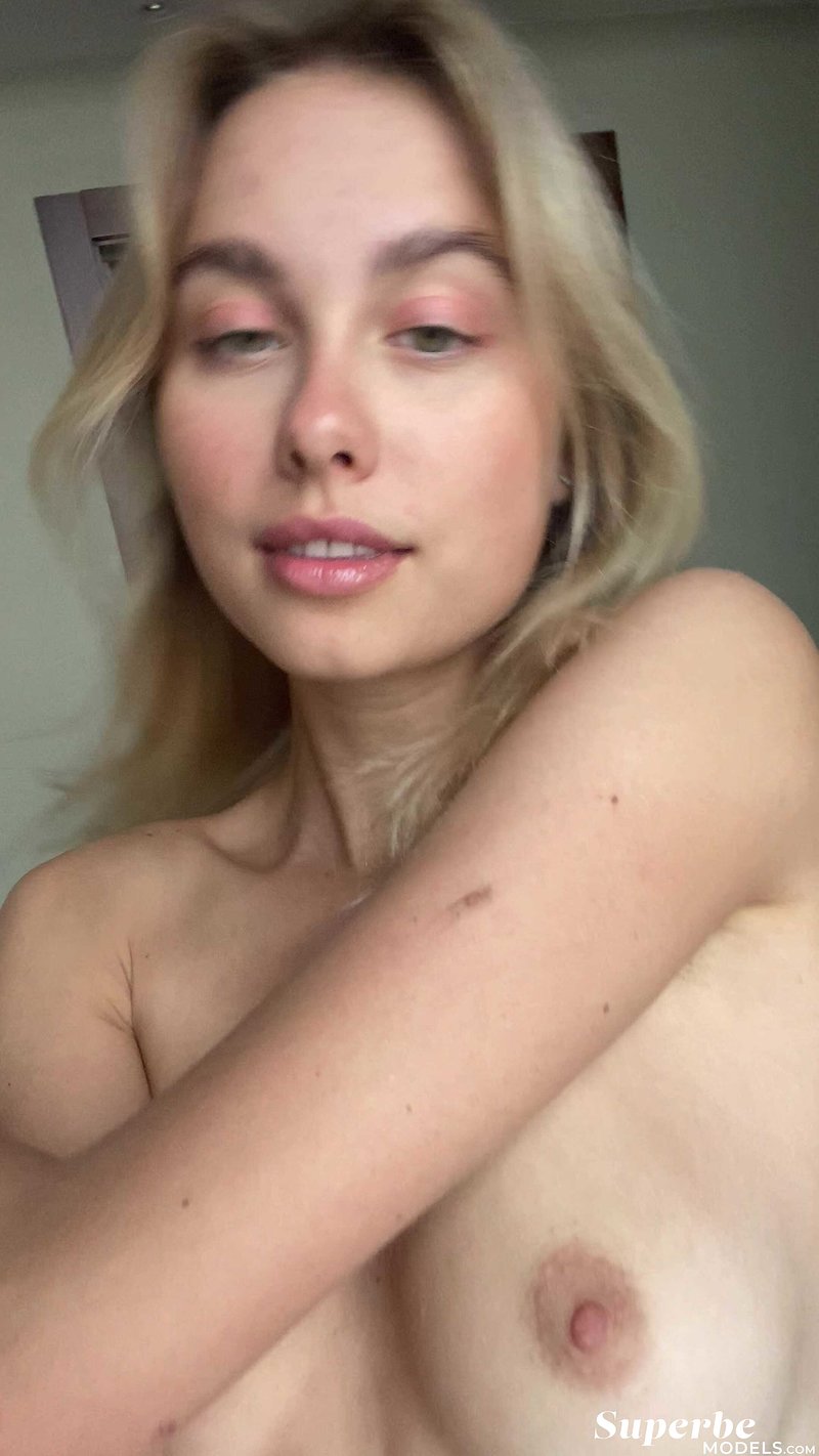 Лариса, 24